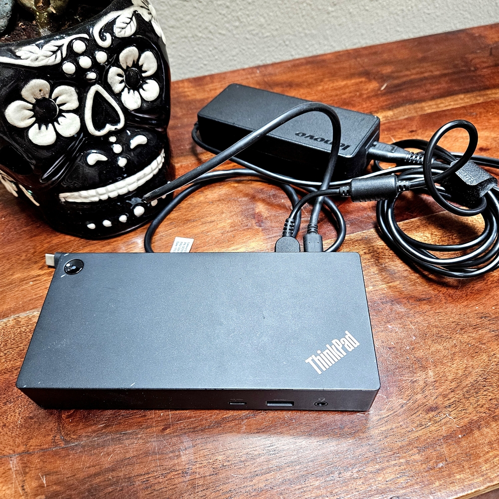 Lenovo ThinkPad Universal USB-C Docking Station